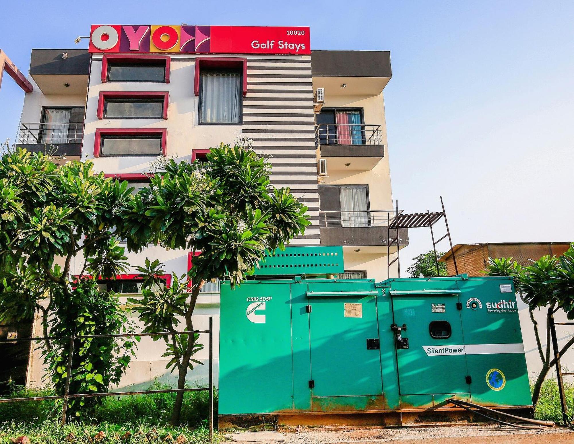 Hotel O Golf Stays Near Aravali Biodiversity Park Гургаон Екстериор снимка