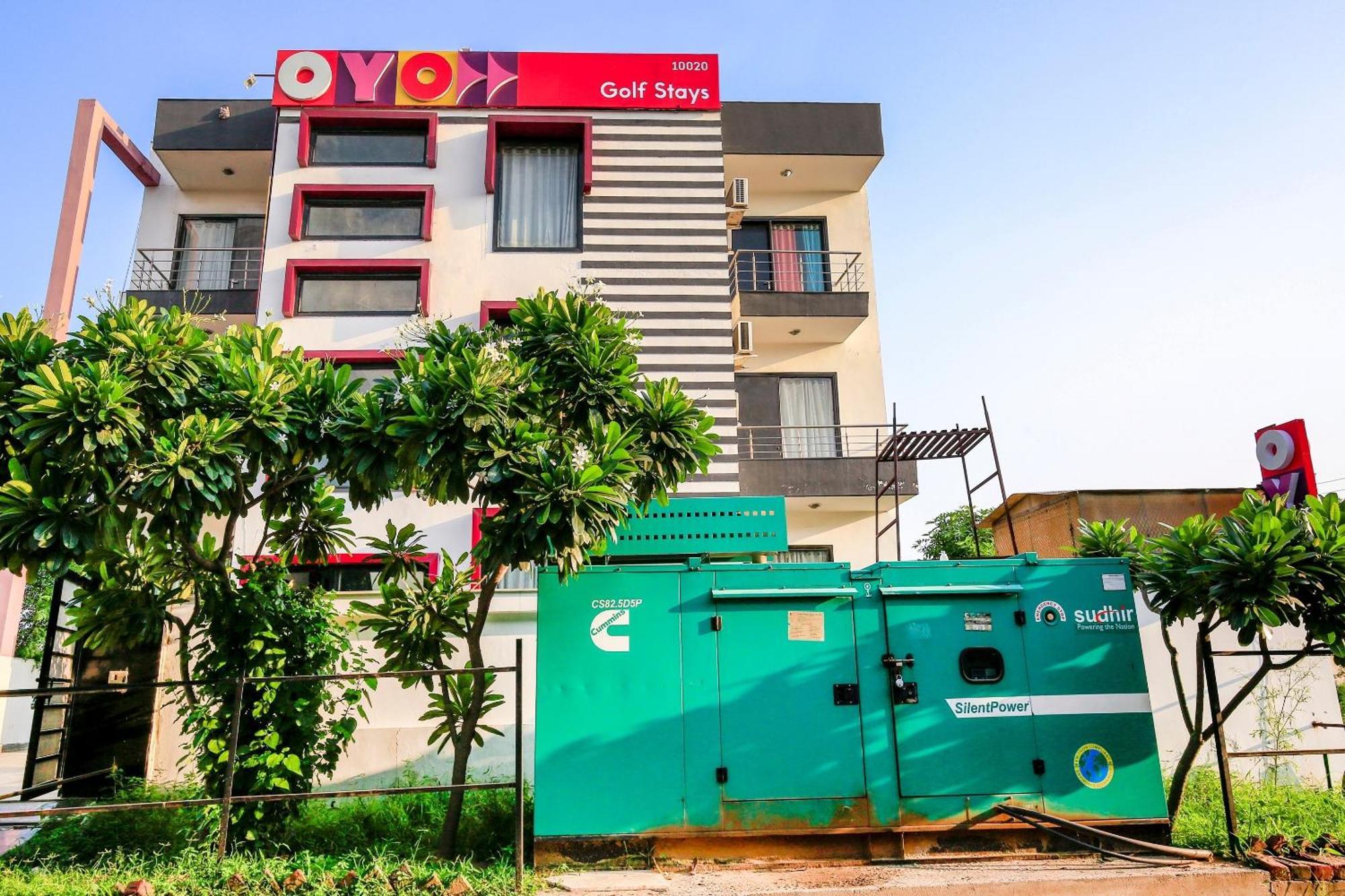 Hotel O Golf Stays Near Aravali Biodiversity Park Гургаон Екстериор снимка