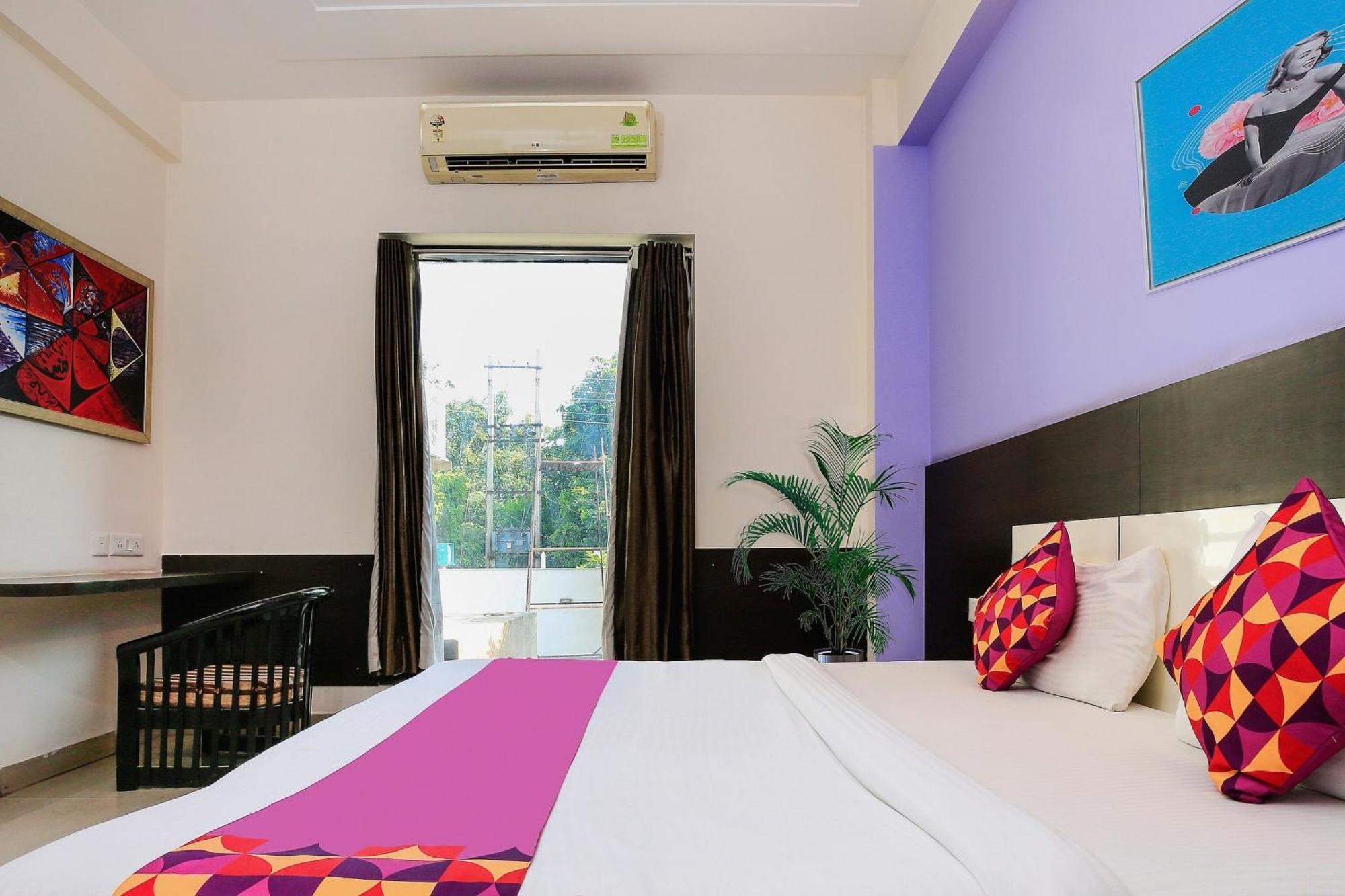 Hotel O Golf Stays Near Aravali Biodiversity Park Гургаон Екстериор снимка